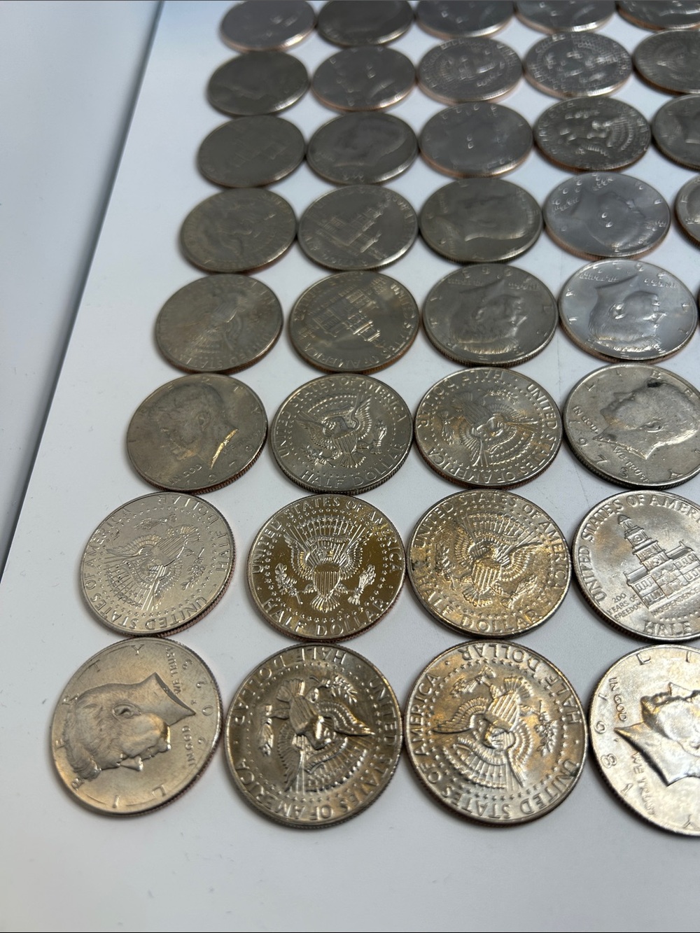 Large Estate Sale Kennedy Half Dollars Coin Lot Face Value $44 Coin Collection - Picture 2 of 7